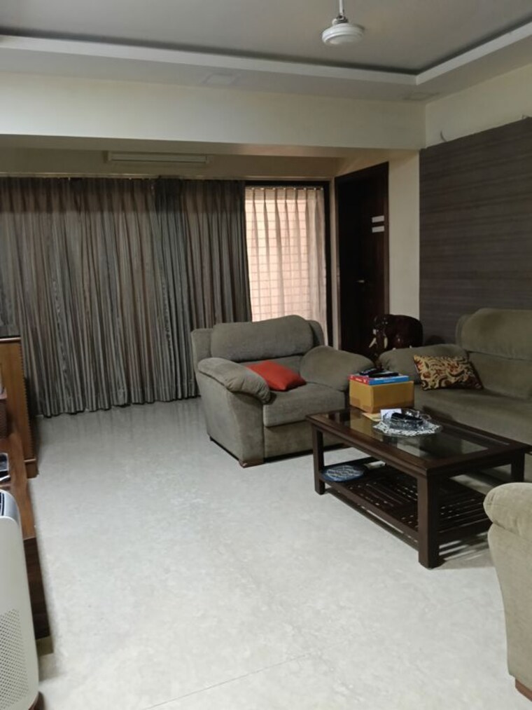 Master Bedroom, gajra-balaji-tower 3 Bedroom 2000 Sq.Ft. Apartment In Santacruz West Mumbai 9980856