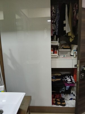 Furnished Amenities in 3 BHK Apartment at Gajra Balaji Tower, Santacruz West – for Rent