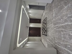 Building Lobby in 6+ BHK Villa at Palam Vihar Residents Association, Palam Vihar – for Sale