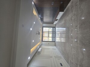 Building Lobby in 6+ BHK Villa at Palam Vihar Residents Association, Palam Vihar – for Sale