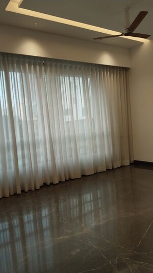 Furnished Amenities in 3 BHK Apartment at Shivaji Park – for Rent