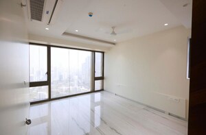 Room in 3 BHK Apartment at Lodha Trump Tower, Worli – for Rent