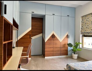 Staircase in 3 BHK Apartment at LnT Veridian, Powai – for Sale