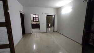 Room in 4 BHK Builder Floor at North Mullanpur – for Sale