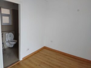 2 BHK Apartment For Rent in Signature Global City, Sector 37d