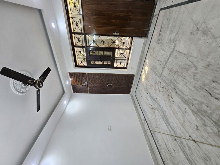 Balcony, green fields colony 3 Bedroom 1800 Sq.Ft. Builder Floor In Green Fields Colony Faridabad 9981335