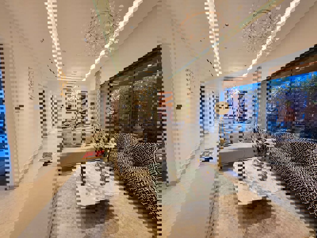 4 BHK 2720 Sq.Ft. Apartment in Unique Envogue