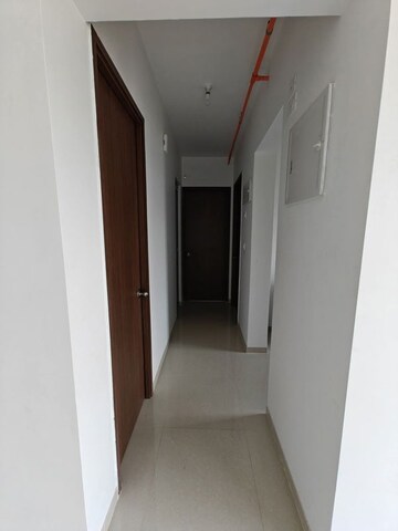 2 BHK Apartment For Rent in Kalpataru Immensa, Kolshet Road