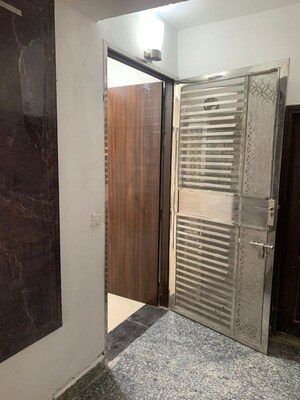 Room in 4 BHK Apartment at Aims Golf Avenue I, Sector 75 – for Rent