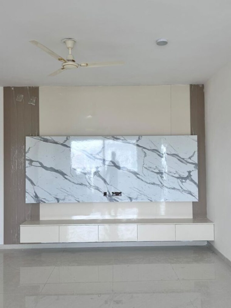 Bathroom, shapoorji-pallonji-joyville-gurgaon 2 Bedroom 915 Sq.Ft. Apartment In Sector 102 Gurgaon 9981323