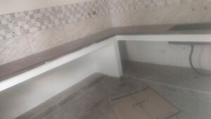 Room in 2 BHK Builder Floor at Selaiyur – for Sale