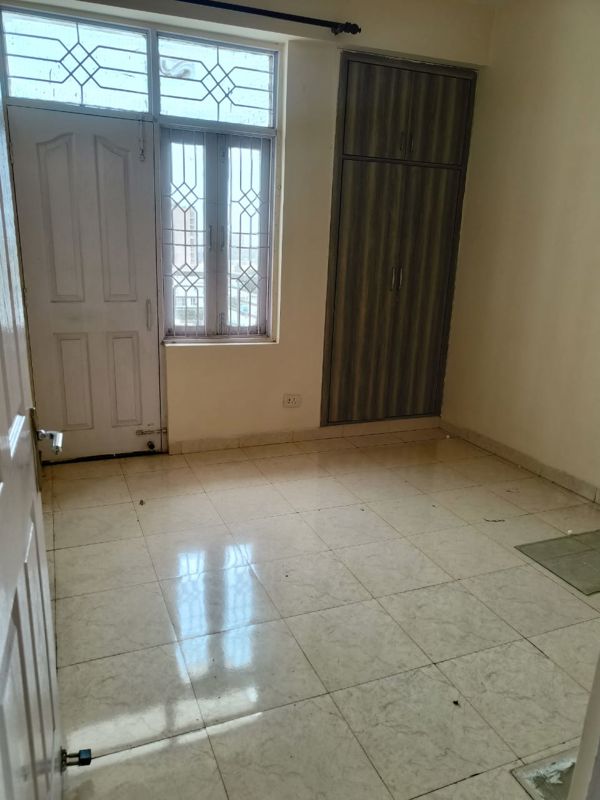 3 BHK Apartment For Rent in Tulip Orange