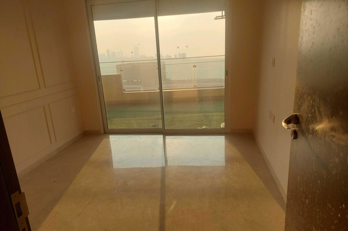 3 BHK + Servant Room,Study Room Apartment For Sale in Lokhandwala Minerva Mahalaxmi