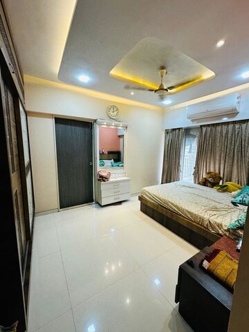 Bedroom in 2 BHK Apartment at Unique Poonam Estate Cluster 3, Mira Road – for Sale