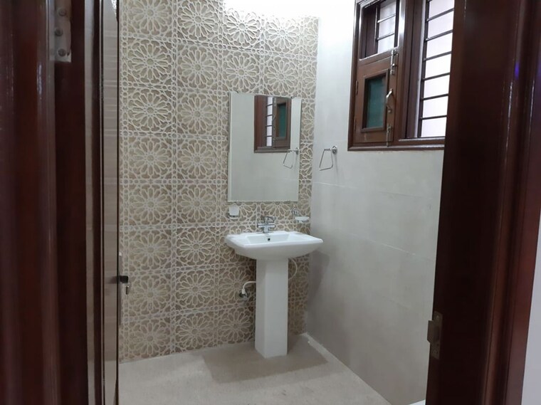 Bathroom, sunny enclave 4 Bedroom 165 Sq.Yd. Independent House In Sunny Enclave Mohali 9981724