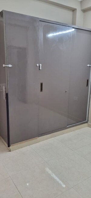 Room in 4 BHK Independent House at Sector 55 – for Rent