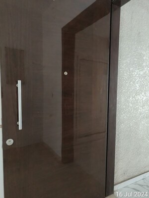 Building Lobby in 4 BHK Apartment at Gera Isle Royale, Bavdhan – for Sale