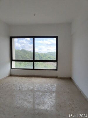 Room in 4 BHK Apartment at Gera Isle Royale, Bavdhan – for Sale