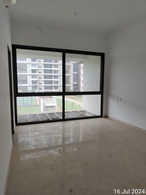 Room in 4 BHK Apartment at Gera Isle Royale, Bavdhan – for Sale