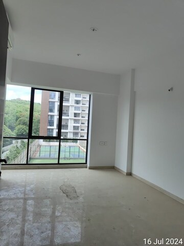 Room in 4 BHK Apartment at Gera Isle Royale, Bavdhan – for Sale