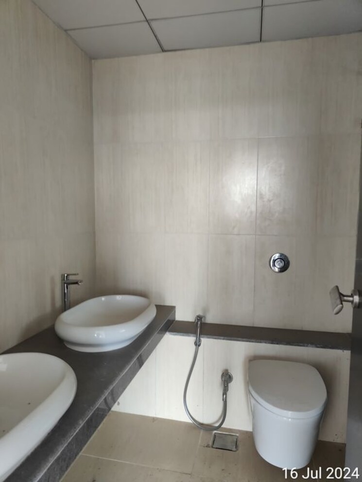Bathroom, gera-isle-royale 4 Bedroom 2355 Sq.Ft. Apartment In Bavdhan Pune 9981462