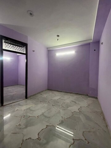 Room in 1 BHK Builder Floor at Saket – for Rent