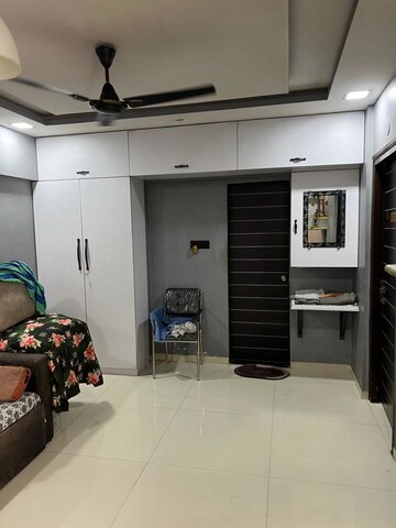 Parking in 1 BHK Apartment at Daga Sofrance, Ghatkopar East – for Rent
