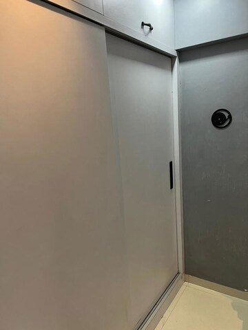 Furnished Amenities in 1 BHK Apartment at Daga Sofrance, Ghatkopar East – for Rent