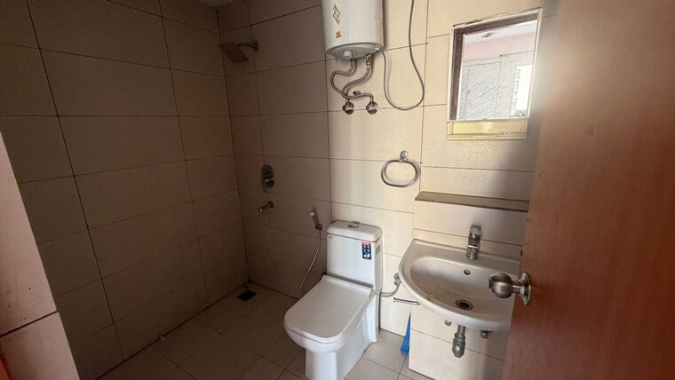 Bathroom, tata-eureka-park 2 Bedroom 1100 Sq.Ft. Apartment In Sector 150 Noida 9982152