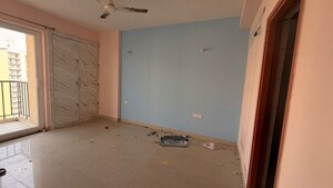 Room in 2 BHK Apartment at Tata Eureka Park, Sector 150 – for Rent