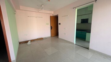 Room in 2 BHK Apartment at Tata Eureka Park, Sector 150 – for Rent