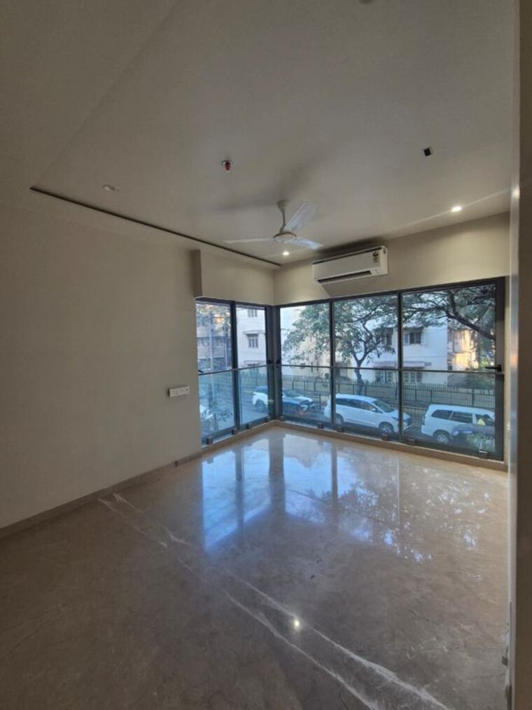 Room, santacruz west 3 Bedroom 1150 Sq.Ft. Apartment In Santacruz West Mumbai 9982436