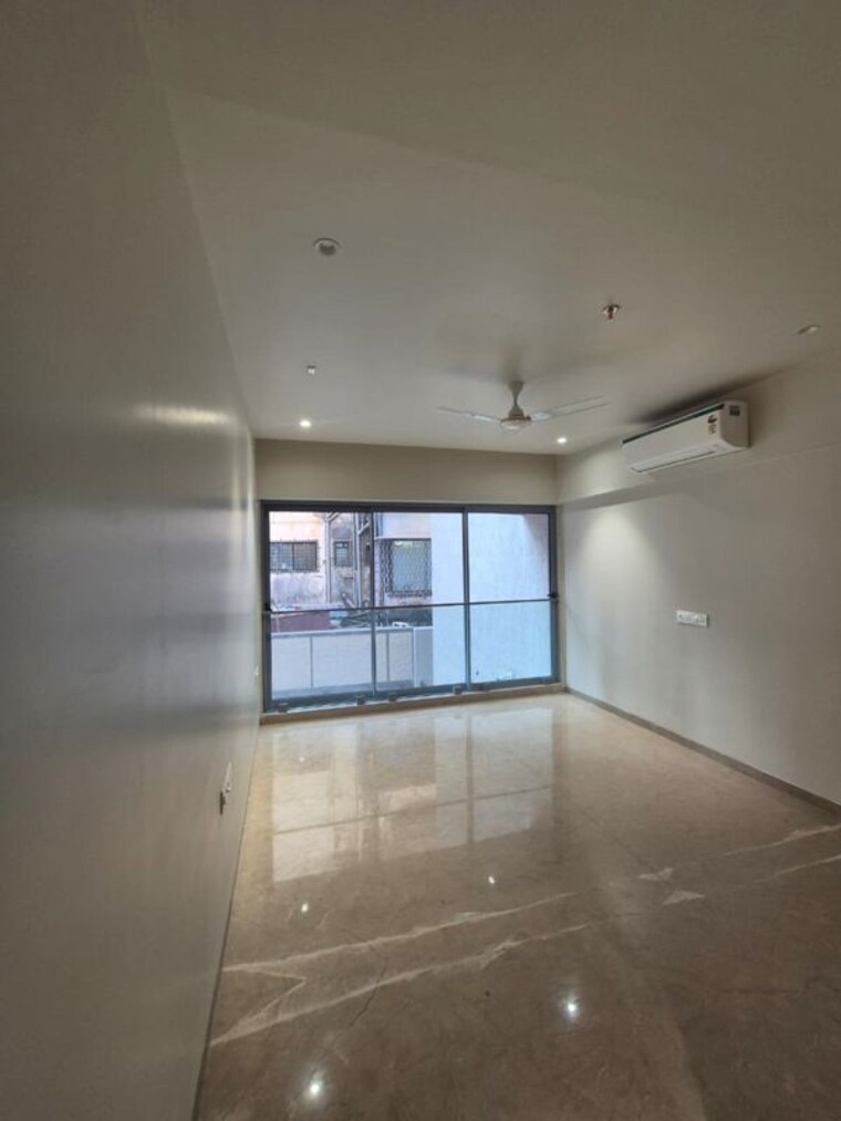 Room, santacruz west 3 Bedroom 1150 Sq.Ft. Apartment In Santacruz West Mumbai 9982436