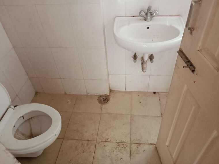 Bathroom, wave-dream-homes 2 Bedroom 808 Sq.Ft. Apartment In Wave City Ghaziabad 9982458