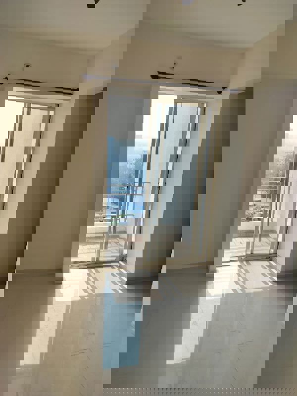 2 BHK + Servant Room,Study Room 1000 Sq.Ft. Apartment in Blue 27th Avenue