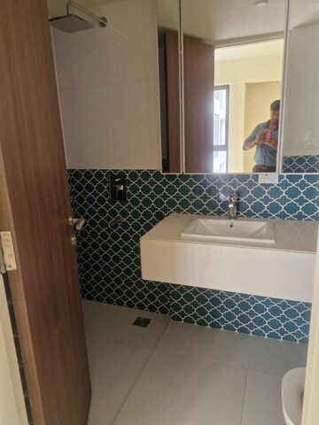 Bedroom in 3 BHK Apartment at Lodha Sterling, Kolshet Road – for Rent