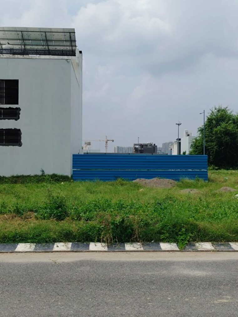 Garden, sector 1 wave city  1005 Sq.Ft. Plot In Sector 1 Wave City Ghaziabad 9982403
