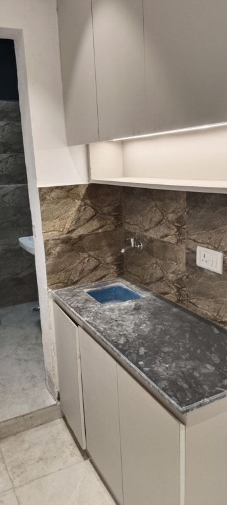 Other, netaji subhash place Commercial Office Space 850 Sq.Ft. In Netaji Subhash Place Delhi 9982562