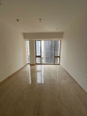 Room in 3 BHK Apartment at Lodha Kiara, Worli – for Sale