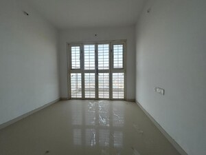 Room in 4 BHK Apartment at Empire Square, Chinchwad – for Sale