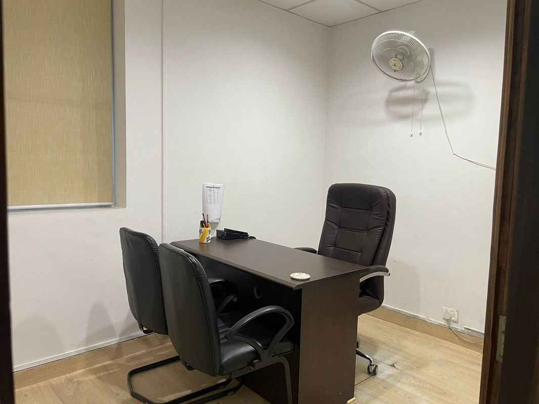 Office Space For Rent in Sector 63