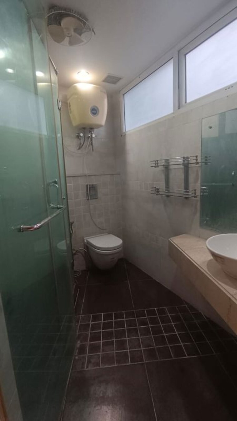 Bathroom, greater kailash i 3 Bedroom 1800 Sq.Ft. Builder Floor In Greater Kailash I Delhi 9982572