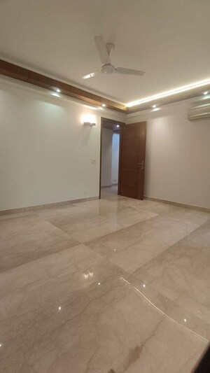 Room in 3 BHK Builder Floor at Greater Kailash I – for Sale