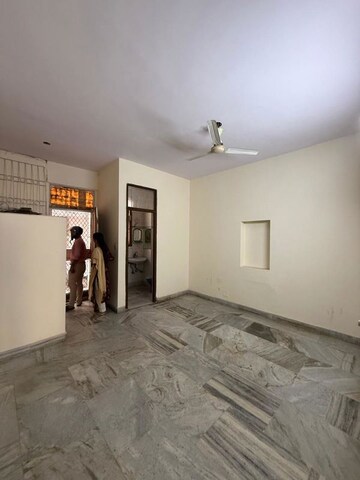 Room in 2 BHK Builder Floor at Kalkaji – for Rent