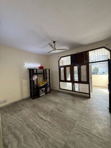 2 BHK Builder Floor For Rent in Kalkaji
