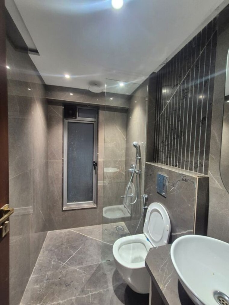 Bathroom, pardis-shangrila 3 Bedroom 1121 Sq.Ft. Apartment In Bandra West Mumbai 9982757