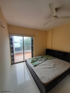 1 BHK + Pooja Room Apartment For Rent in Gulmohar Symphony