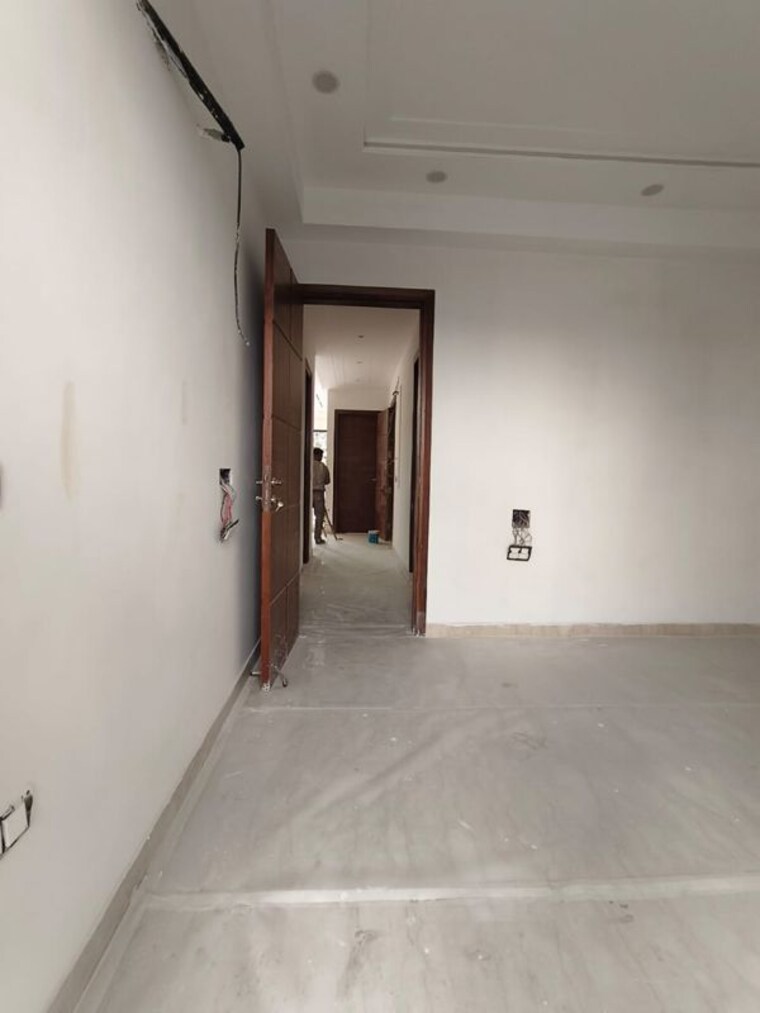 Room, saket 3 Bedroom 215 Sq.Yd. Builder Floor In Saket Delhi 9983004