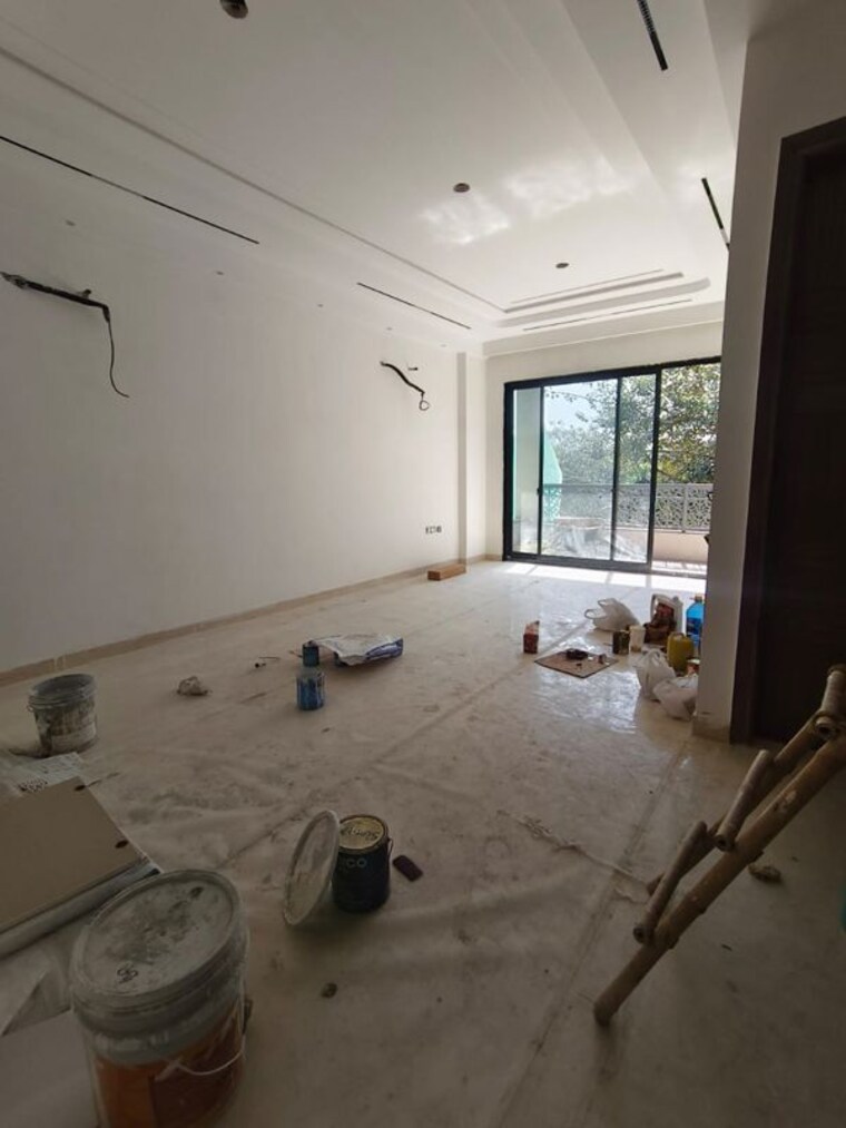 Room, saket 3 Bedroom 215 Sq.Yd. Builder Floor In Saket Delhi 9983004