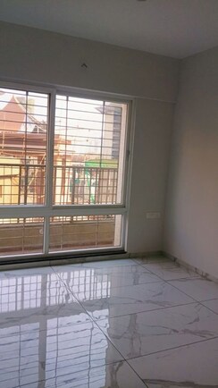 2 BHK + Extra Room Apartment For Sale in Rahul Downtown